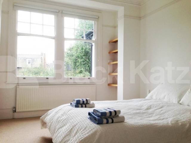 			NEW INSTRUCTION, 2 Bedroom, 1 bath, 1 reception Apartment			 Kirkstall Road, Telford Park/Streatham Hill 